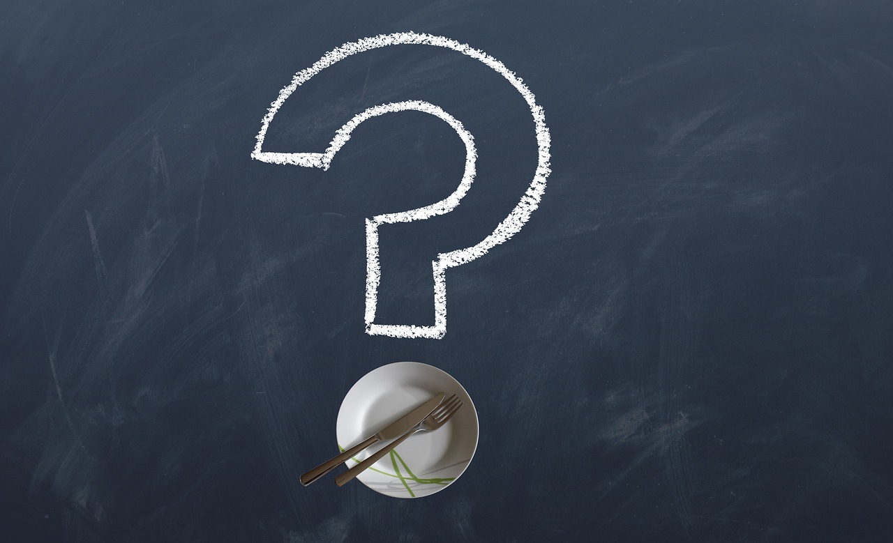 ask, plate, meal, menu, question mark, writing, language, chalk, blackboard, school, enjoy the meal, dinner, selection, ask, question mark, question mark, question mark, question mark, question mark, selection